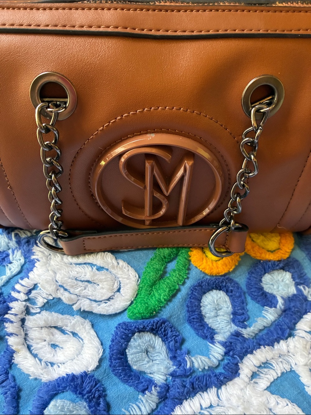 Steve Madden Small Brown Barrel Satchel - Stylish Women’s Handbag - Picture 3 of 10